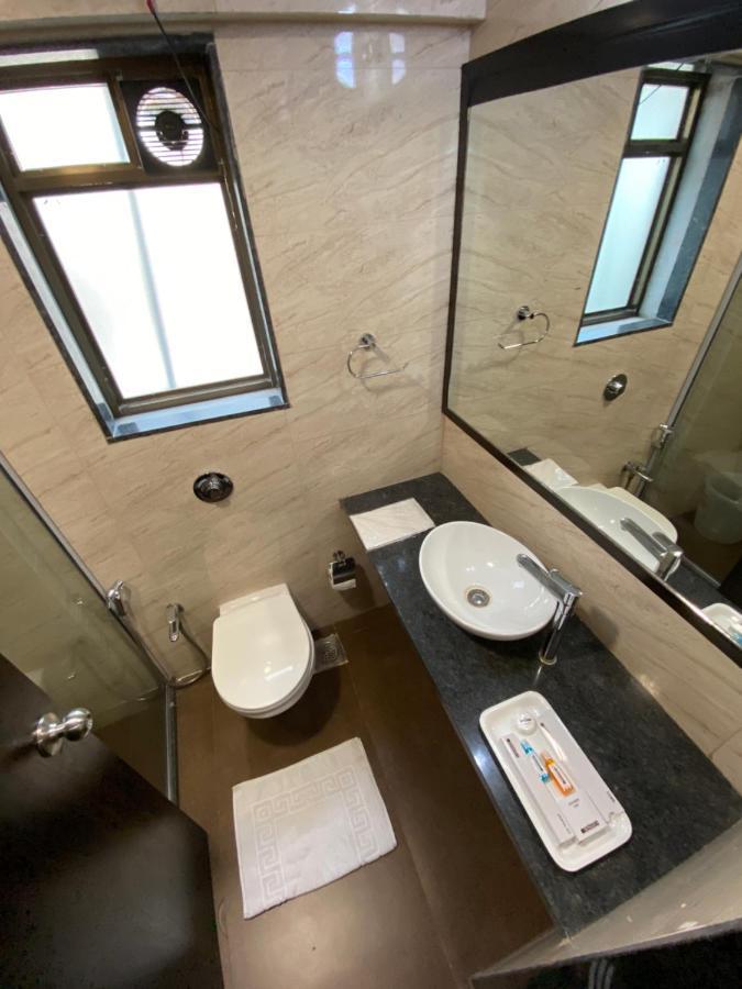 Hotel Singh'S By Wb Inn, Vashi, Navi Mumbai Ngoại thất bức ảnh