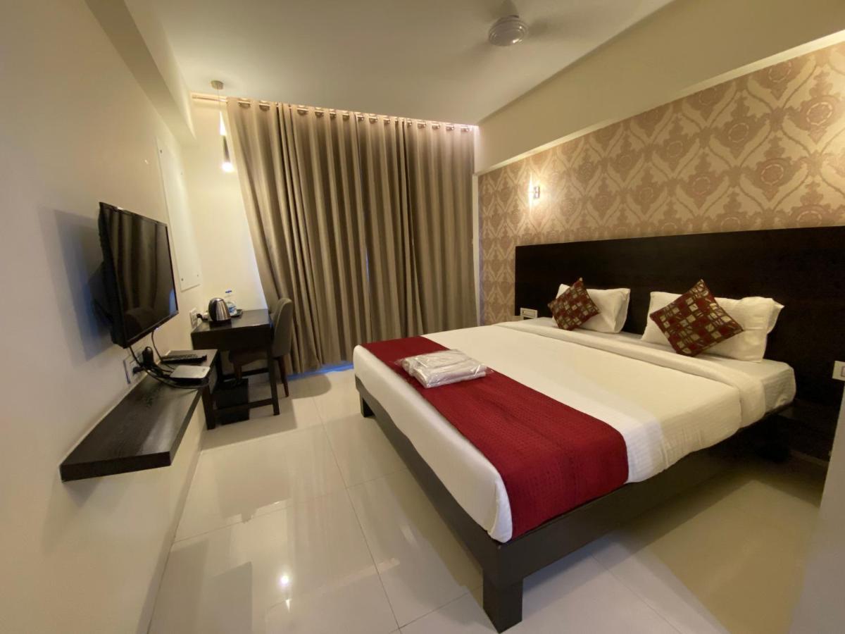 Hotel Singh'S By Wb Inn, Vashi, Navi Mumbai Ngoại thất bức ảnh