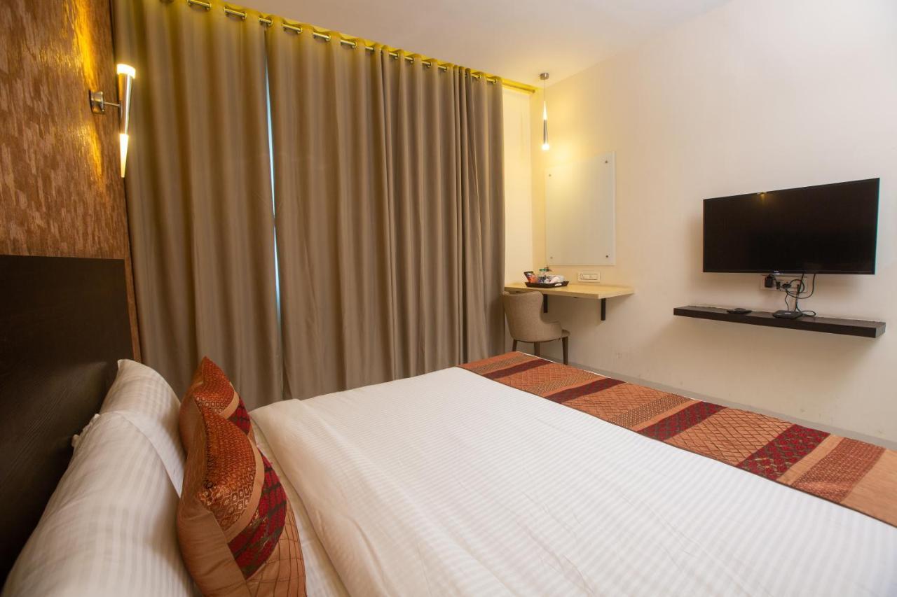 Hotel Singh'S By Wb Inn, Vashi, Navi Mumbai Ngoại thất bức ảnh