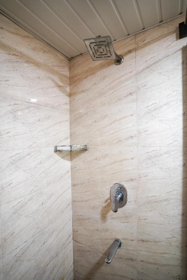 Hotel Singh'S By Wb Inn, Vashi, Navi Mumbai Ngoại thất bức ảnh