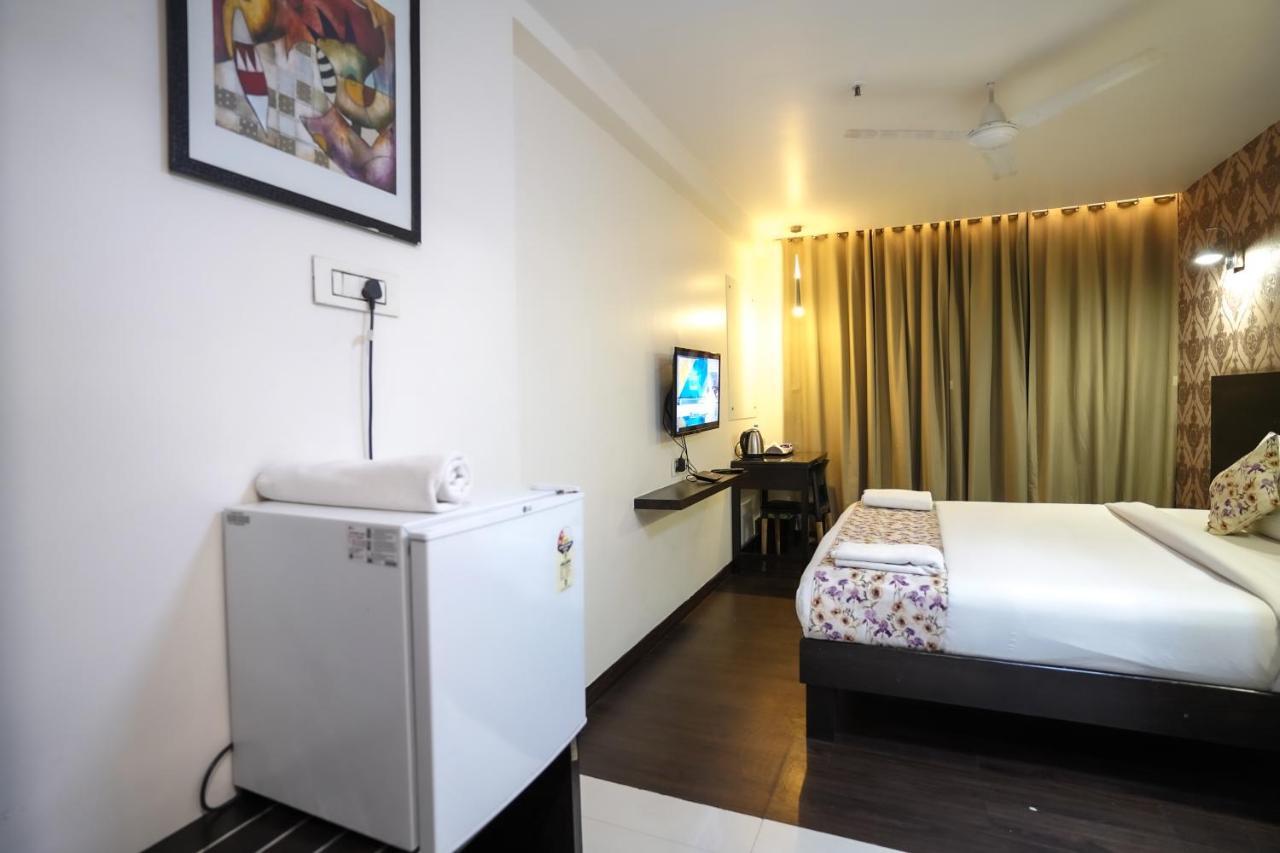 Hotel Singh'S By Wb Inn, Vashi, Navi Mumbai Ngoại thất bức ảnh