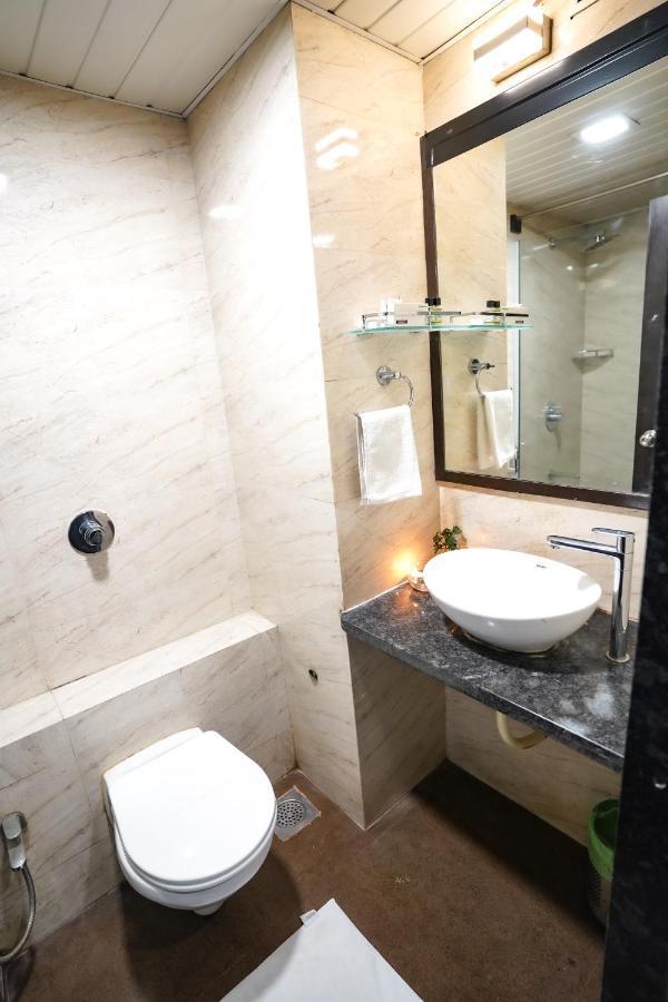 Hotel Singh'S By Wb Inn, Vashi, Navi Mumbai Ngoại thất bức ảnh